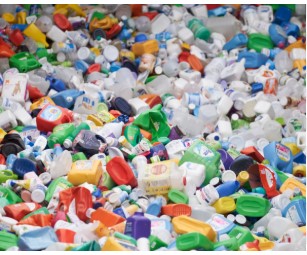Scientists use bacteria to turn plastic waste into paracetamol